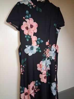 CBR Floral Maxi Dress in Black & Pink Like New